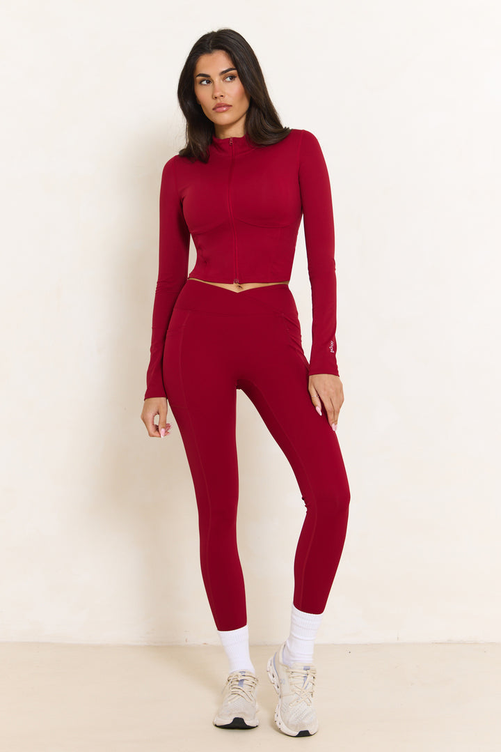 #color_garnet